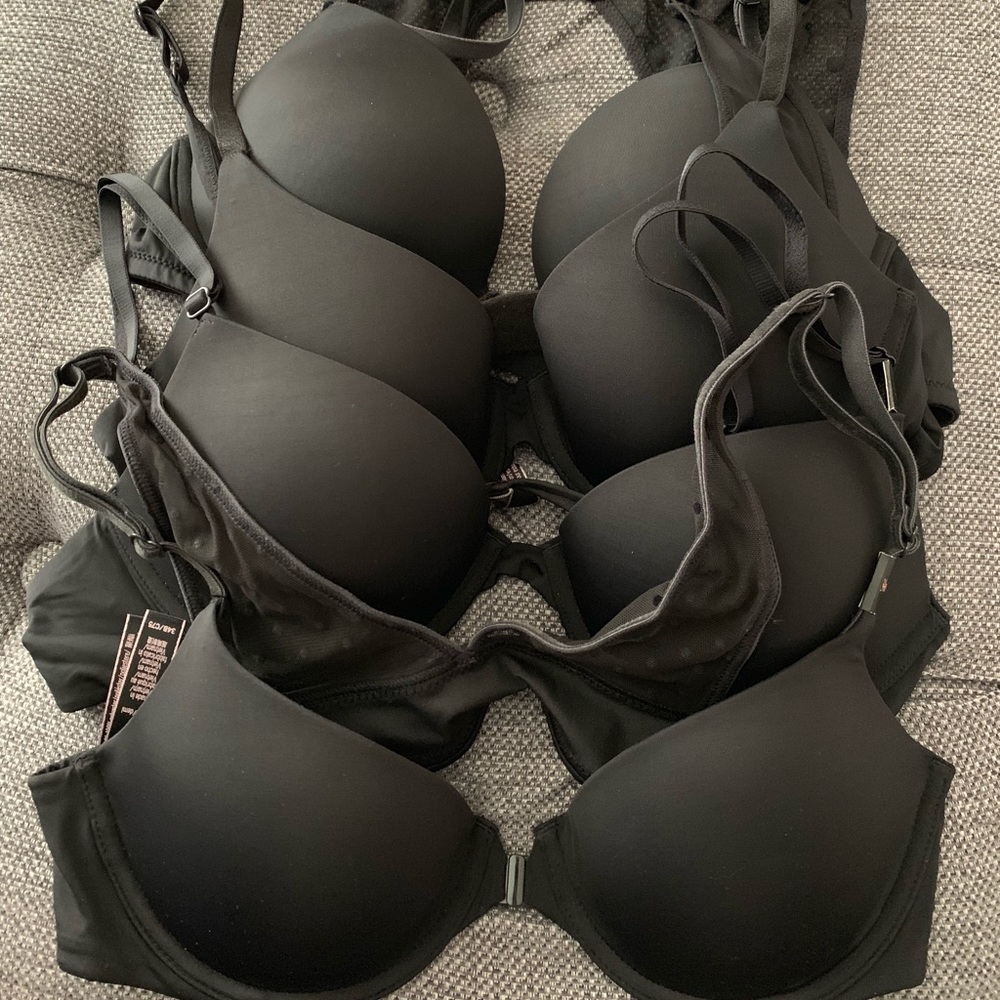 SOLD‼️ Victorias Secret Bra 34B